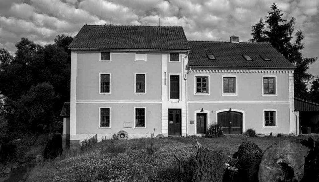 POODŘÍ 2/2015 Zámek v Jeseníku nad Odrou Současný pohled na mlýn. Cílem je, aby galerii a muzeum v objektu využívali jak turisté, tak místní obyvatelé.