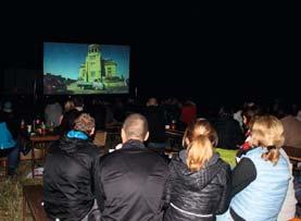 V případě nepříznivého počasí se akce uskuteční v sále Společenského centra Jesenice. Letní kino 29. 6.