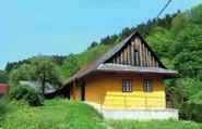 Pozemek svažitý s vybudovanými terasami. 524663 Jarcová, okres VS Dřevěná chata s číslem ev. s přilehlým pozemkem 1.