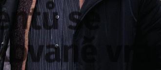 Lidé, kteří již na nemovitost pro její velikost nestačí, nemají dost času ani energie o ni pečovat, je pro jejich současnou rodinu nepřiměřeně velká.