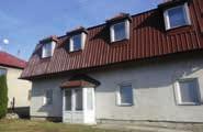 Objekt má nová plastová okna s trojskly, je udržovaný a ihned obyvatelný, pro náročnějšího zájemce je vhodný pro případnou modernizaci.