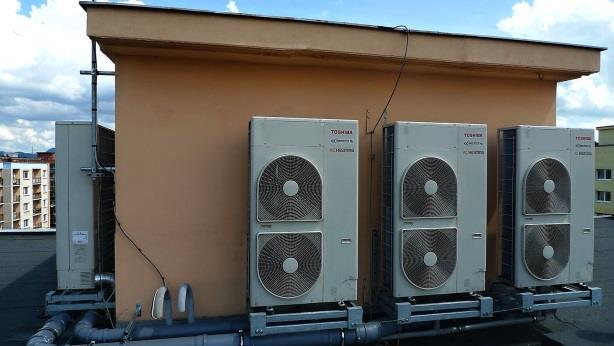 Bytový dům Pražská 2881, 2882, Česká Lípa Zdroj s tepelnými čerpadly AC Heating Convert AW byl instalován v