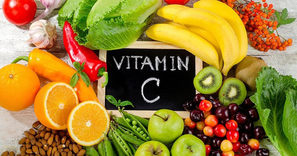 Avitaminózy vitamin C Zdroj: Čerstvé ovoce Zelenina Šípky Rybíz Křen