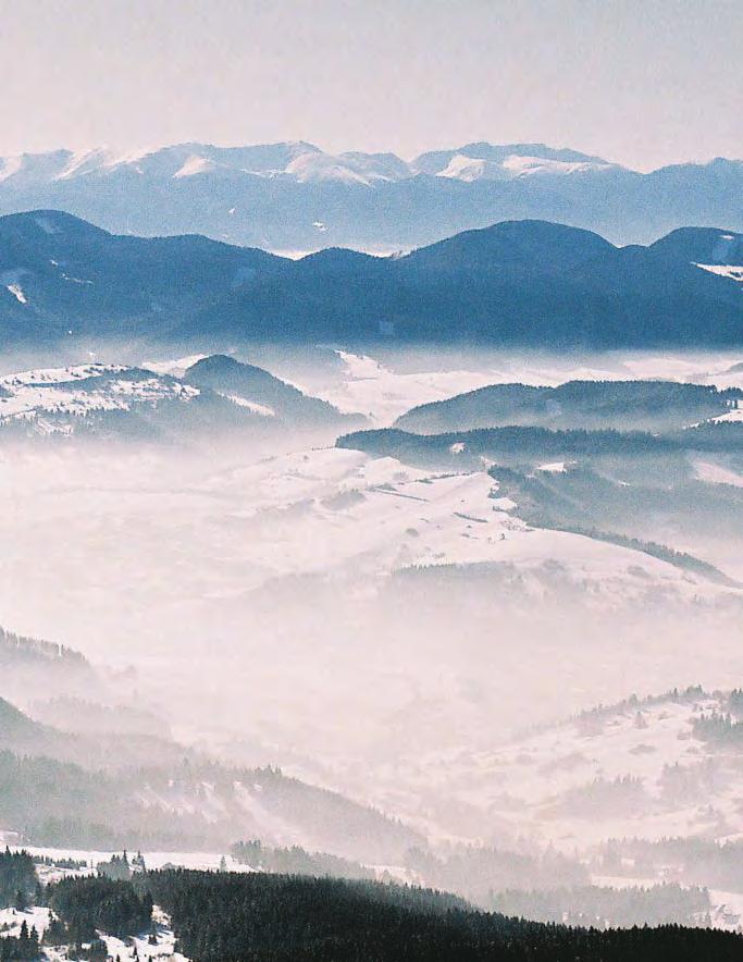 Ján Siakeľ Stavitelia tratí : Juraj Malko, Ľuboš Obžut ZDRAVOTNÉ ZABEZPEČENIE: HS Malá Fatra Juh: MUDr. Jaroslav Lúčan a MUDr. Richard Koyš PRIHLÁŠKY Registrácia: www.skialp4u.