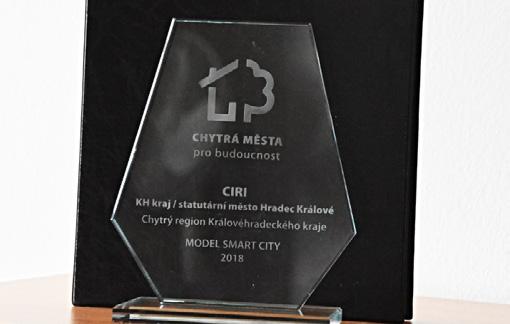 MODEL SMART CITY 2018 za strategii Královéhradecký kraj chytrý region, kde získala první místo, což můžeme považovat za velký úspěch všech našich partnerů.