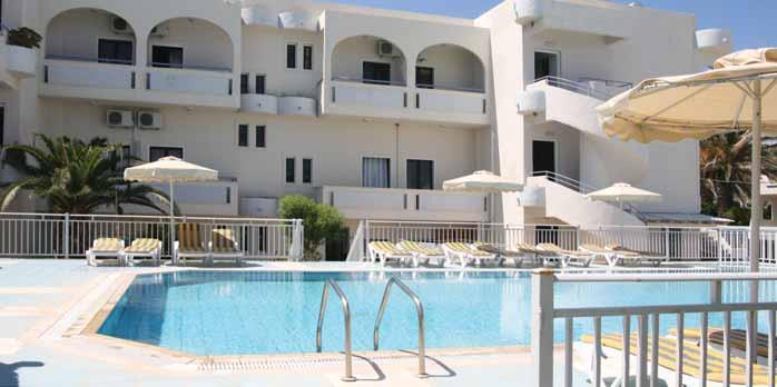 KOS KEFALOS Kordistos Hotel Polopenze Pro páry Přímo u pláže Oblíbené Rezervujte včas Typicky řecký, dobře udržovaný hotel stojí přímo na krásné pláži Agios Stefanos v zálivu Kefalos.