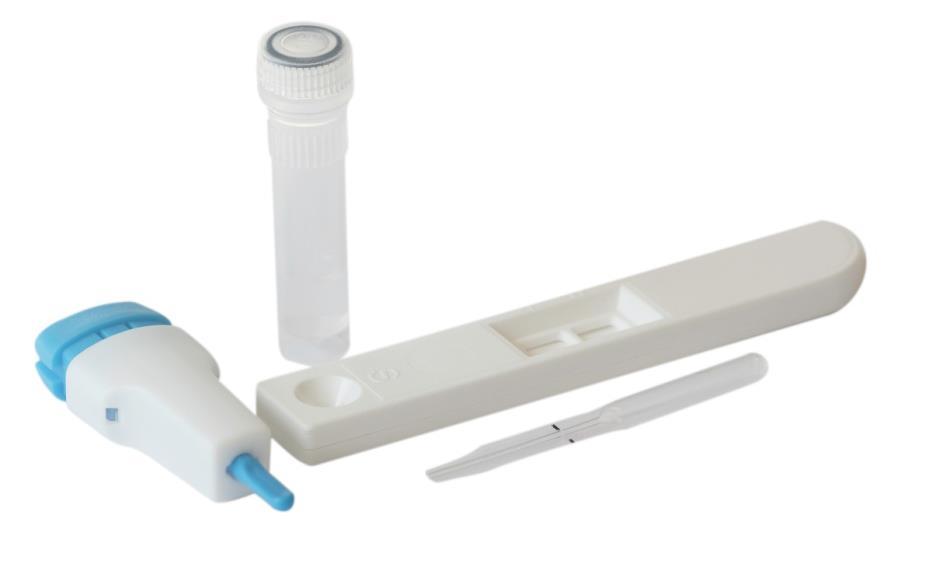 test může být pomocníkem u domácí diagnostiky. Avšak vždy musí být celiakie prokázána lékařem (Labsystems Diagnostics, 2010). Obrázek 5 Celiac test Biocard TM 1.