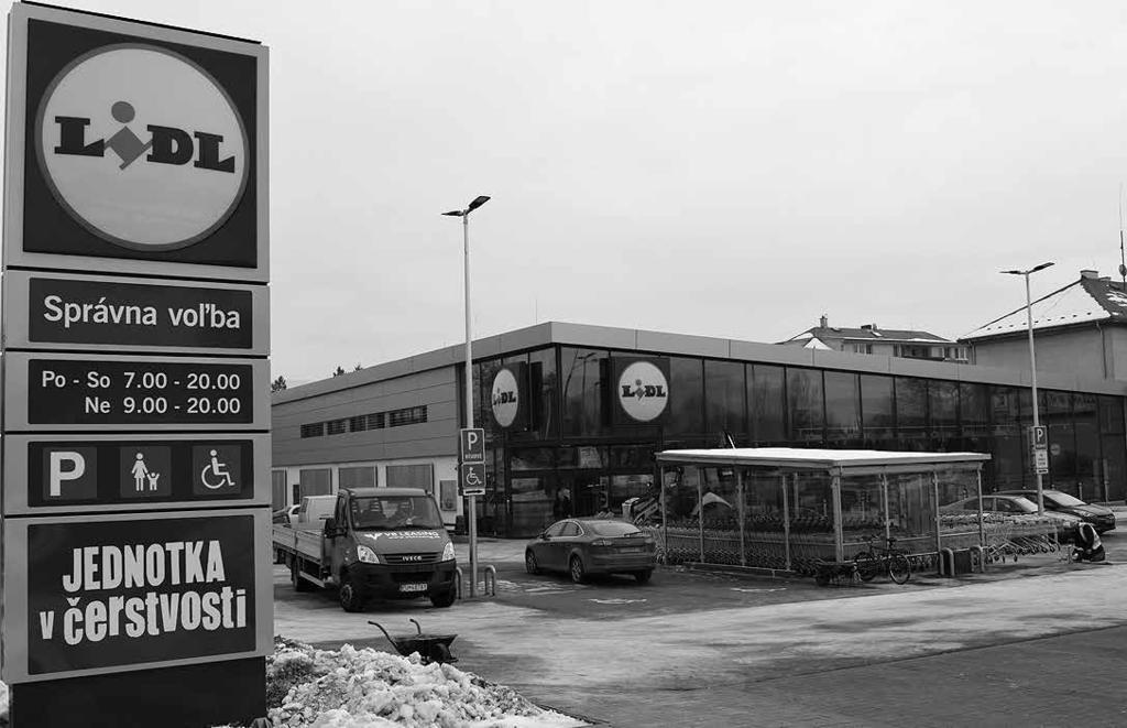 2 aktuálne spravodajstvo EDITORIAL Mala to byť nadčasová stavba, ktorá v Púchove ešte viac mohla zvýrazniť akcent moderného mesta. Keď už sme sa pred časom o väčšinu historických pamiatok pripravili.