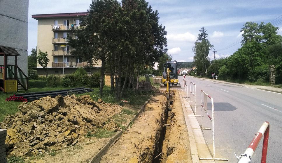 Seko INFORMACE O ČINNOSTI RADY MĚSTA V měsíci květnu se RM na svých zasedáních mimo jiné zabývala: prodejem a pronájmem pozemků ve vlastnictví města zápisy osadních výborů postupem prací na přípravě