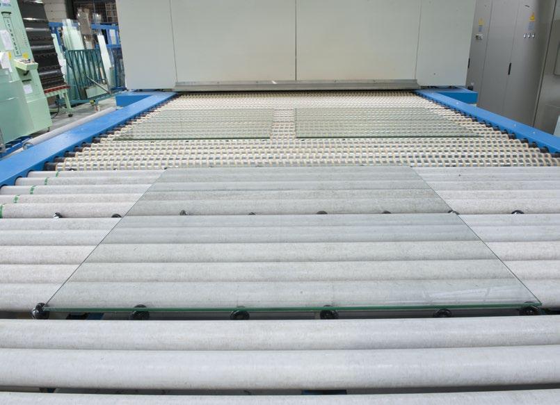 VARIABILITA Rozměr skla od 100 x 230 mm do 2100 x 3600 mm Úhlopříčka min.