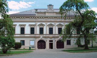 1. 7. - 31. 12. 2018 HORÁCKÁ GALERIE v NOVÉM MĚSTĚ na MORAVĚ 50 % na vstupné - prohlídky expozic a výstav ve dny ÚT - NE v termínu 1. 7. - 31. 12. 2018 Horácká galerie v Novém Městě na Moravě sídlí na Vratislavově náměstí v prostorách zámku.