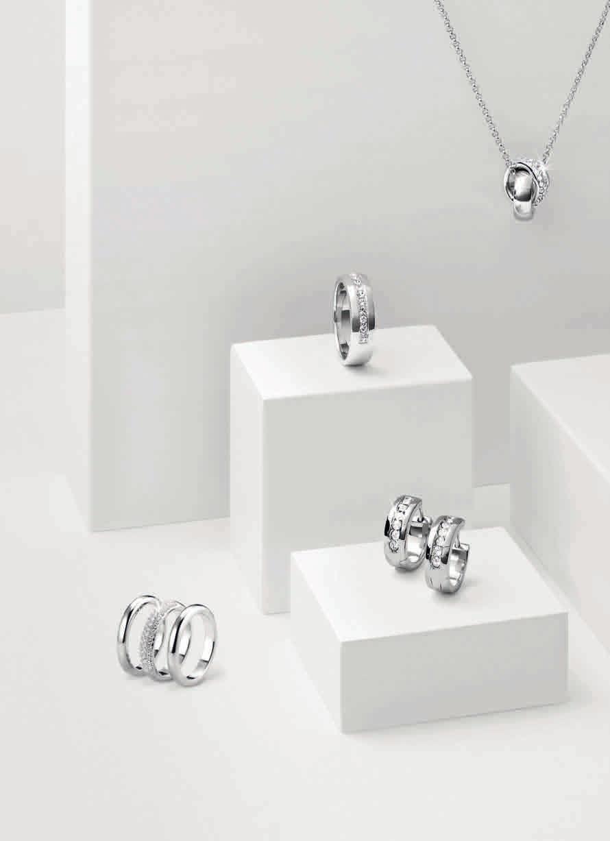 t řpyt 1 Prsten s kamínky Swarovski Osazeno kamínky Swarovski Ceny uvedené v magazínu platí od 19. 11.