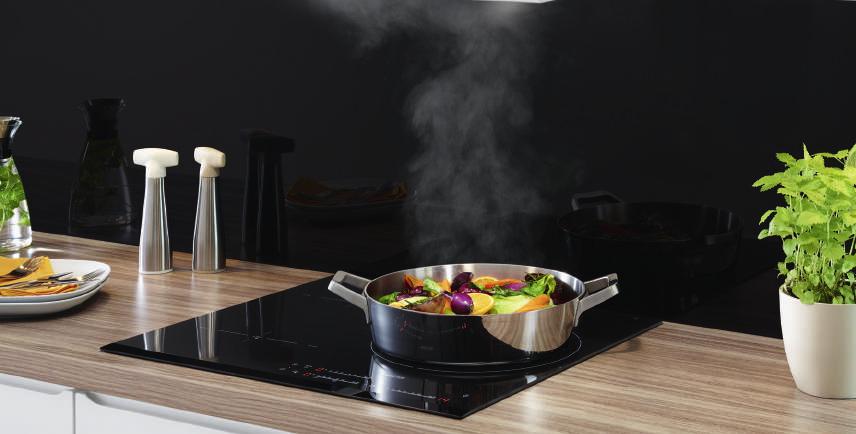 Varné desky - příslušenství a doplňky Kolekce Infinity Chef Cedník na těstoviny nerez Vytvořen pro použití v kombinaci s Electrolux 6-litrovým hrncem na vývar 24 cm E9KLPS01 PNC: 902979517 Číslo