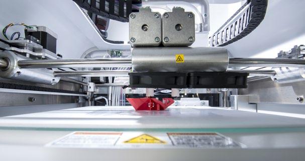 SZÚ zajišťuje 3D tisk výrobků na profesionální průmyslové tiskárně Stratasys Fortus 900mc, která pro tisk využívá FDM (Fused Deposition Modeling) technologii.