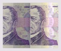 bankovky se na líci mění proměnlivá