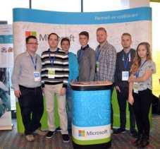 Součástí konference byl i workshop, na kterém zástupci firmy Microsoft ukázali vylepšení operačního systému Windows 10 po letošní říjnové aktualizaci. Zástupci partnerských firem této akce, jako např.