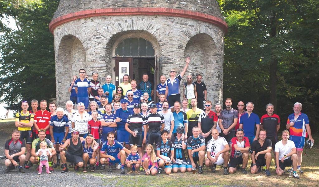 Sport Stolní kalendář 2019 HORIZONT 280 / strana 8 Tour de Jedlová 2018 Za nádherného počasí se v neděli 12. 8. 2018 odstartoval závod Tour de Jedlová.