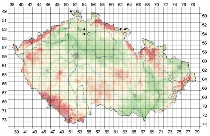 Psík mývalovitý, Nyctereutes procyonoides Distribuce: víceméně celoplošná, 140 1440 m n. m., cca 2600 nálezových dat, 567 čtverců mapovací sítě (90,3 % území ČR).