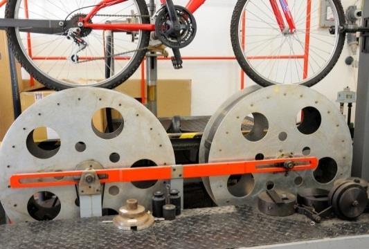 ZKUŠEBNICTVÍ chemická laboratoř mechanická tepelná a ekologická elektrická strojní (lisy, pily, obráběcí stroje,.