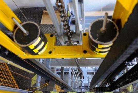 ZKUŠEBNICTVÍ chemická laboratoř mechanická tepelná a ekologická elektrická měření hluku a
