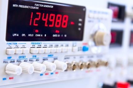 bezpečnosti strojů semináře a poradenství LVD - elektrická bezpečnost (obráběcí a