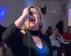Rychvald Karaoke párty. Bylo plno, do posledního místečka!
