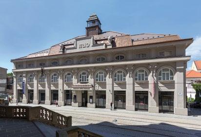 Sídlí ve třech objektech, v nichž jsou shromážděny sbírky starého, moderního a současného umění. Spravuje téměř 200 tisíc exponátů Arcibiskupství olomouckého a vlastních sbírkových předmětů.