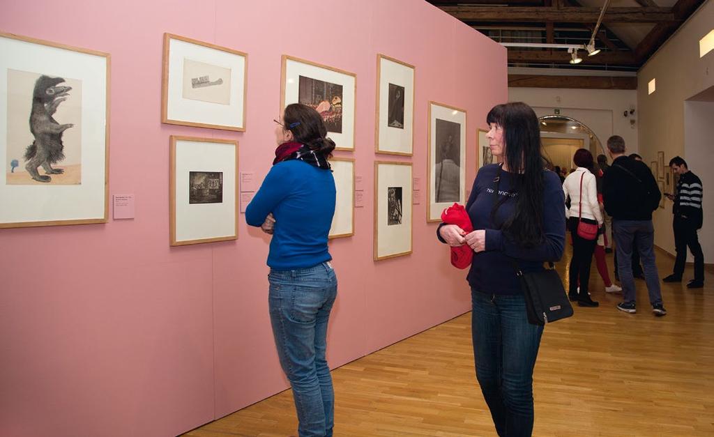 Vernisáž výstavy, Uhlem, štětcem, skalpelem..., Muzeum moderního umění, Trojlodí Publikace k výstavě Uhlem, štětcem, skalpelem... 2. SBÍRKOVÝ A EXPOZIČNÍ ODBOR 2.