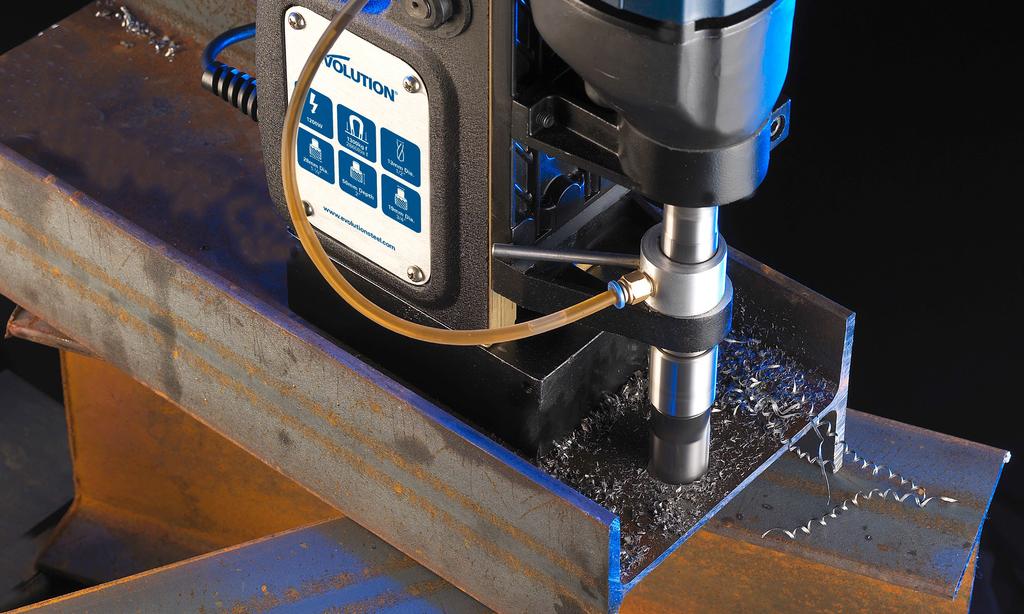 ME 5000/2 magnetická vŕtačka do priemeru 50 mm Vŕtačka ME5000/2 je určená na vŕtanie v oceli s použitím vhodných vrtákov