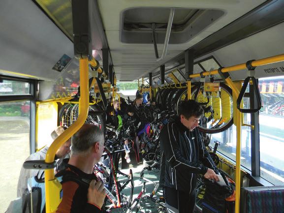 Turistické autobusy Krkonoše a Jizerské hory Dopravní společnost BusLine ve spolupráci s ostatními dopravními společnostmi, Sdružením obcí a měst Krkonoše a spolu s městy Liberec a Jablonec nad Nisou
