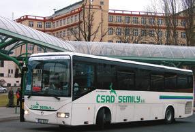 minimálně jeden zájezdový autobus s cílem zajistit komplexní nabídku dopravních služeb obchodním partnerům v