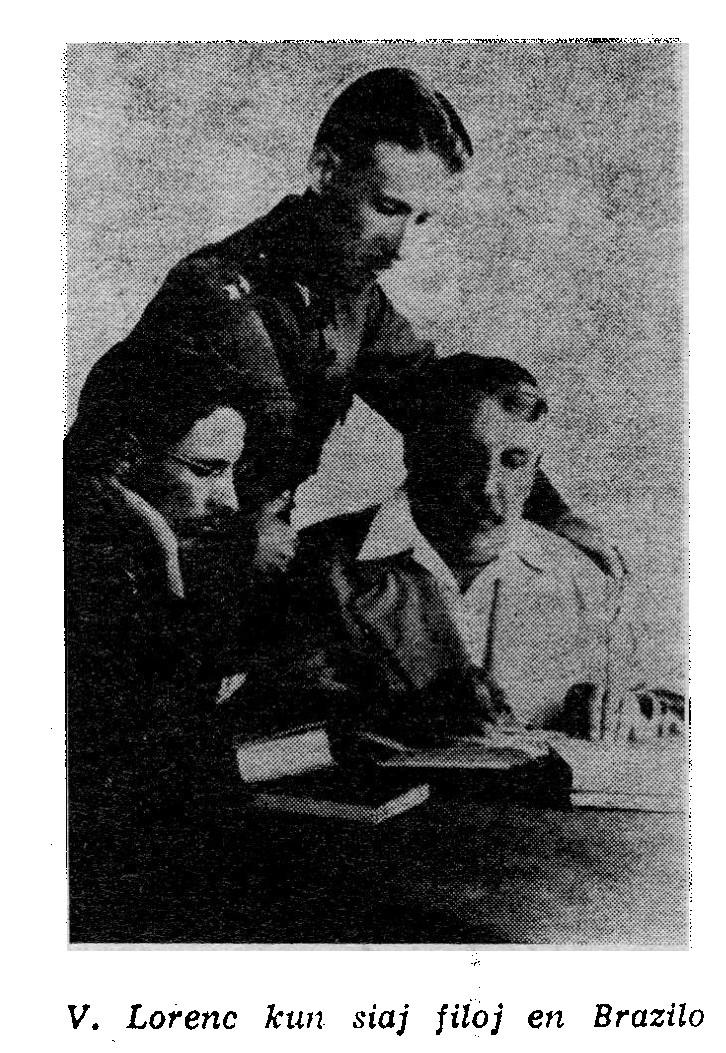 Koro" de Komenius, kaj, ke li verkis biografion de Komenius en portugala lingvo. Ĉe kelkaj leteroj estas aldonitaj fotoj.