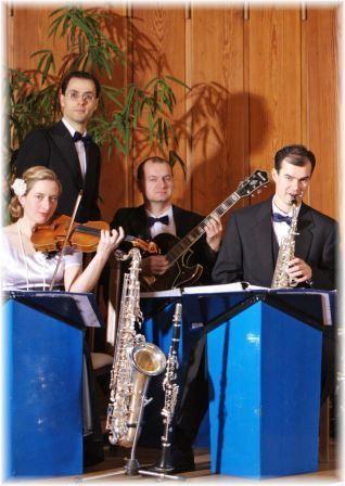 příležitosti plzeňských oslav 100. výročí. Cena vstupenky 150,-Kč Koncert je dotován k příležitosti oslav. Vstupenky jsou v prodeji na úřadu městyse.