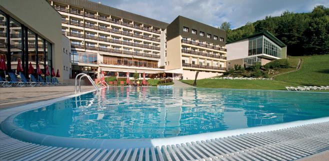 6 25. 26. APRÍL 2018, HOTEL SITNO - VYHNE BEZPEČNOSŤ TECHNICKÝCH ZARIADENÍ 2018 7 25. 26. APRÍL 2018, HOTEL SITNO - VYHNE Ubytovanie HOTEL ***SITNO Ubytovanie v hoteli Sitno*** si účastníci konferencie rezervujú a platia individuálne!