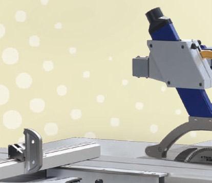 820,00 Elektrické nastavení úhlu 90 45 Elektromotorické nastavení řezné výšky Přesné nastavení řezného úhlu