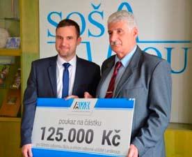 V minulém roce navštívil Střední odbornou školu a Střední odborné učiliště Lanškroun ředitel společnosti AVX Czech Republic, s. r. o. Hynek Stejskal, aby předal řediteli školy šek v hodnotě 125 tisíc Kč.