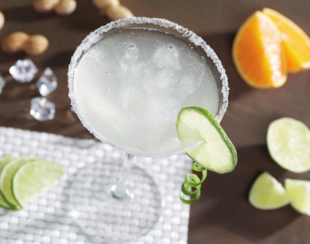 12 Viacúčelový mixér Power Blender KOKTAIL MARGARITA INGREDIENCIE ľadové kocky 100 ml tequily 60 ml pomarančového likéru (triple sec) 1 lyžica limetkovej šťavy soľ na ozdobenie POSTUP 1.