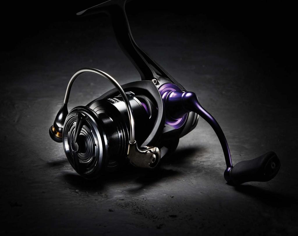 Úžasně LEHKÝ & PEVNÝ Velikost 2000 váží pouze 165g NEW PROREX LT S novou sérií 17 Prorex LT představuje DAIWA novou generaci navijáků LT koncept umožňuje design ultra lehkých navijáků,