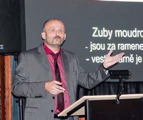Jaká je historie a současnost amalgámu, jaké jsou jeho alternativy a jeho soudobé indikace to jsou náměty některých přednášek ve speciálním bloku odborného programu. Ostatní odborný program.
