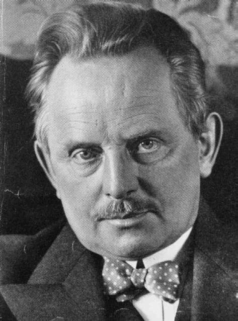 Vznik fotografie Další významné fotografické procesy a přístroje Kinofilmový přístroj Německý optický inženýr Oskar Barnack (1879 1936) v roce 1913 sestavil