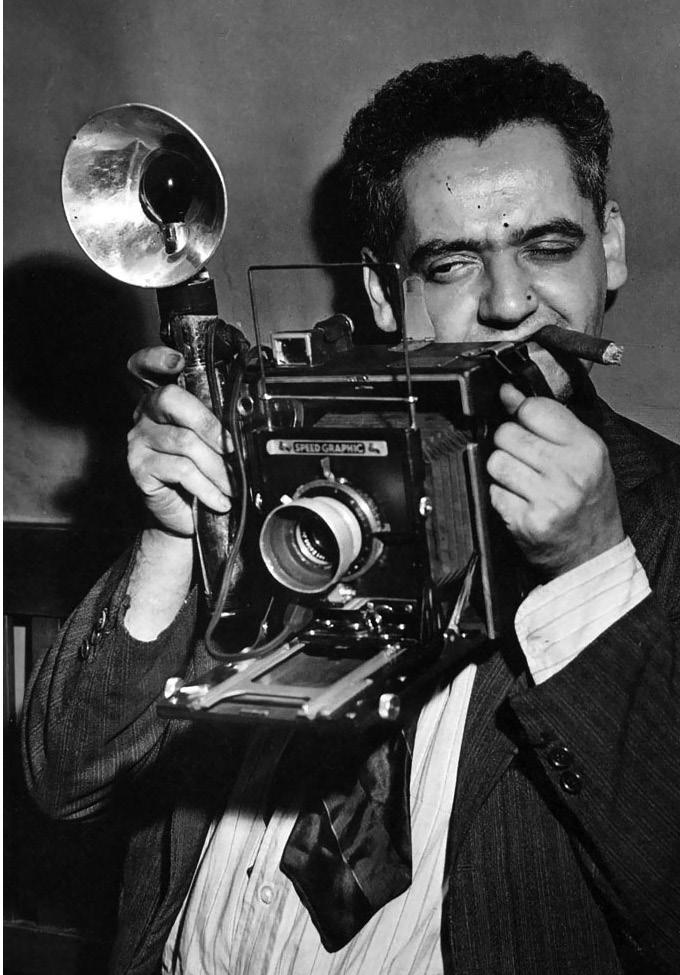 Vliv rozvoje ilustrovaných časopisů, vývoj dokumentární fotografie Weegee (1899 1968) Weegee (1899 1968) Narodil se 12.