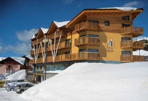Skirama Dolomiti 1 ano HOTEL DELLE ALPI 2 DĚTI ZDARMA C 80 PREMIUM 100 m poloha: Tonale, centrum - 200 m, skiareál Tonale / Ponte di Legno - 100 m, skibus - 10 m vybavenost a
