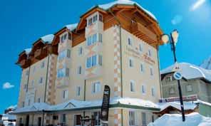 Skirama Dolomiti 2 ano SPORT HOTEL VITTORIA C 81 3 ano HOTEL CLUB PIANDINEVE 1 DÍTĚ ZDARMA C 81 50 m poloha: Tonale, centrum - 0 m, skiareál Tonale / Ponte di Legno - 50 m, skibus - 10 m vybavenost a