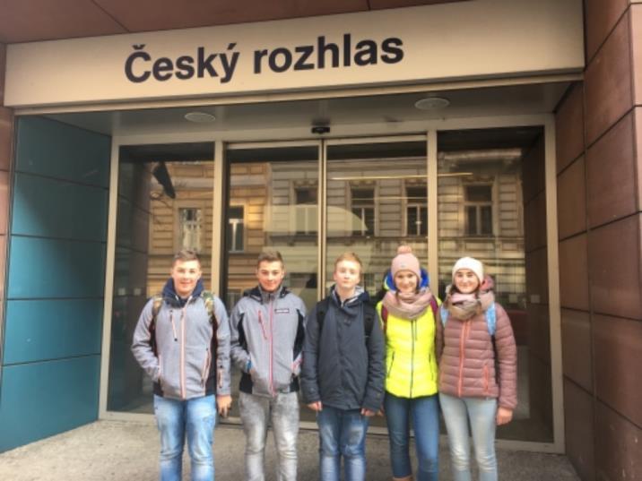 Ve starší kategorii obsadilo naše družstvo 5. místo. V jednotlivcích byla Jarča Bucková z 9.A 5., Olha Boryk z 9.A 14., Martin Mach ze 7.A 10. a Lukáš Lánský ze 7.B 11.