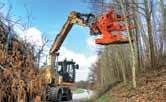 Volitelnӗ: hydraulické naklápění nebo nekonečná otoč se sbӗračem nebo bez Odebírání vytӗženého materiálu nastojato bez poškození okolního prostředí.