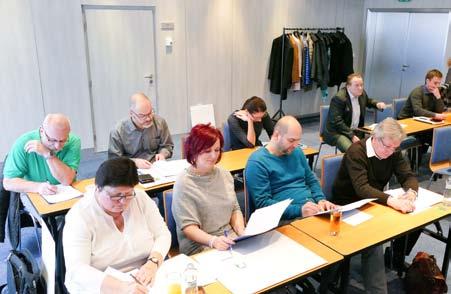 LKS 2/2018 reportáž 35 Olomoucké setkání předsedů OSK bylo o něco komornější. Program však byl stejný jako v Praze, trochu se jen lišily konkrétní dotazy a místní problematika.