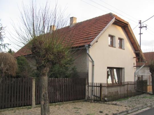 101 Domek, který po mnoho let vlastnili manželé Zdeněk a Jaroslava Bartošovi, byl v říjnu