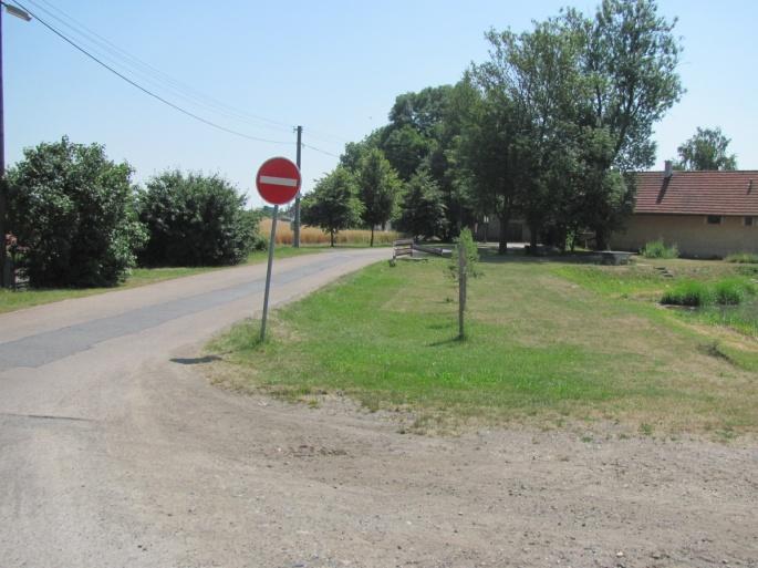 Sběr byl dlouho dopředu avizován obecním rozhlasem a byl vyhlášen na dobu od 10 do 12 hodin s tím, že