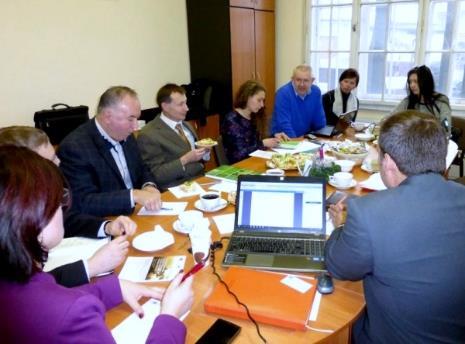 Projekty Ve spolupráci s partnery z Česka a Polska připravil spolek TRIANON několik projektových záměrů pro oblast přeshraniční spolupráce, podpory ekologické osvěty, výchovy a vzdělávání a rozvoje