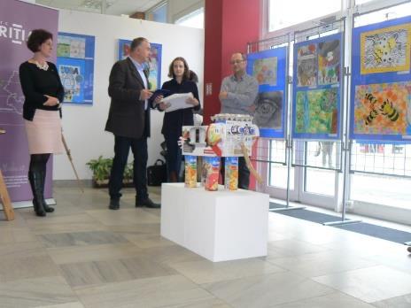 mezinárodní studentská konference Obnovitelné energetické zdroje v teorii a praxi Cílem mezinárodní výtvarné soutěže Ekoplakát je probouzet zájem o